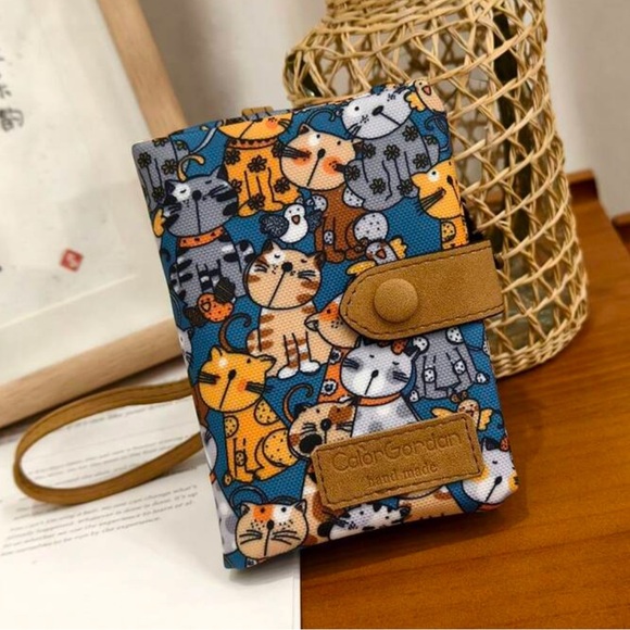 🏷️🆕🎉 cat lovers tri-fold zipper pocket pouch wallet with wristlet - Picture 1 of 17